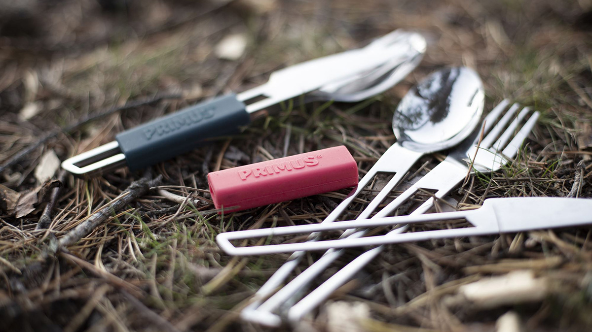 Komplet turystycznych sztućców Primus Fashion Leisure Cutlery - łyżka + widelec + nóż - kolor: Melon Pink (różowy)